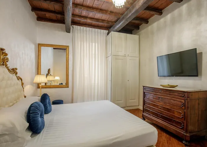 Apartament Condotti Corner Piazza Di Spagna
